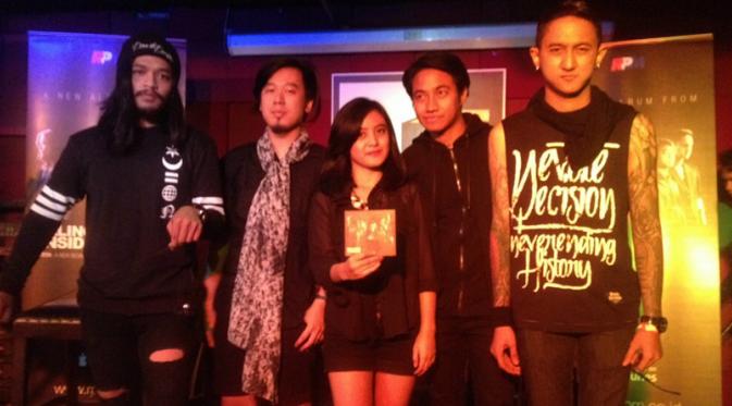 Personil Band Killing Me Inside 2015